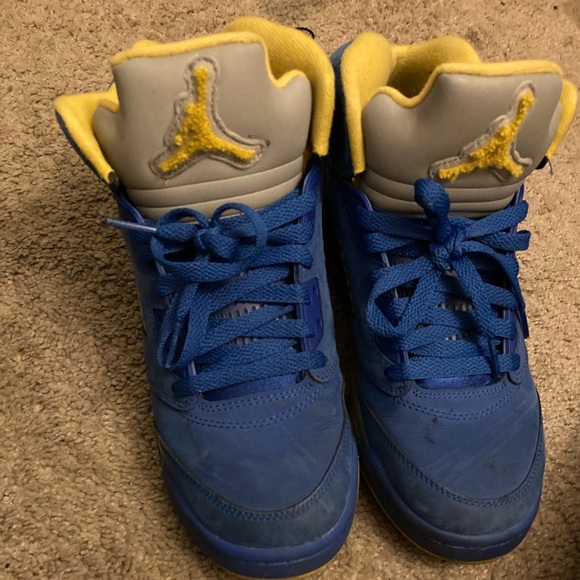 J’s - Picture 2 of 4